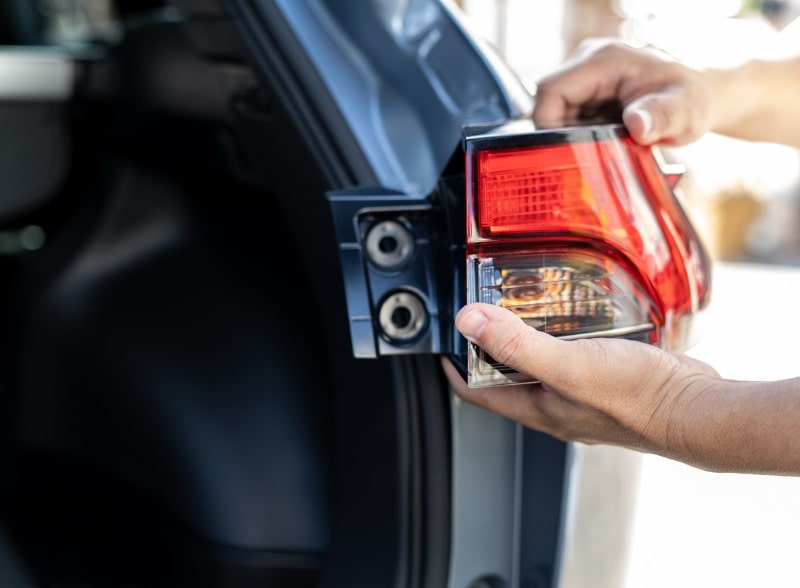 3 Reasons to Replace Your Failing, Damaged or Broken Tail Lights Now
