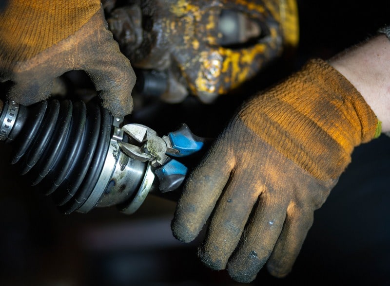 How To Diagnose A Bad CV Joint & How To Tell If CV Joint Needs Replacing